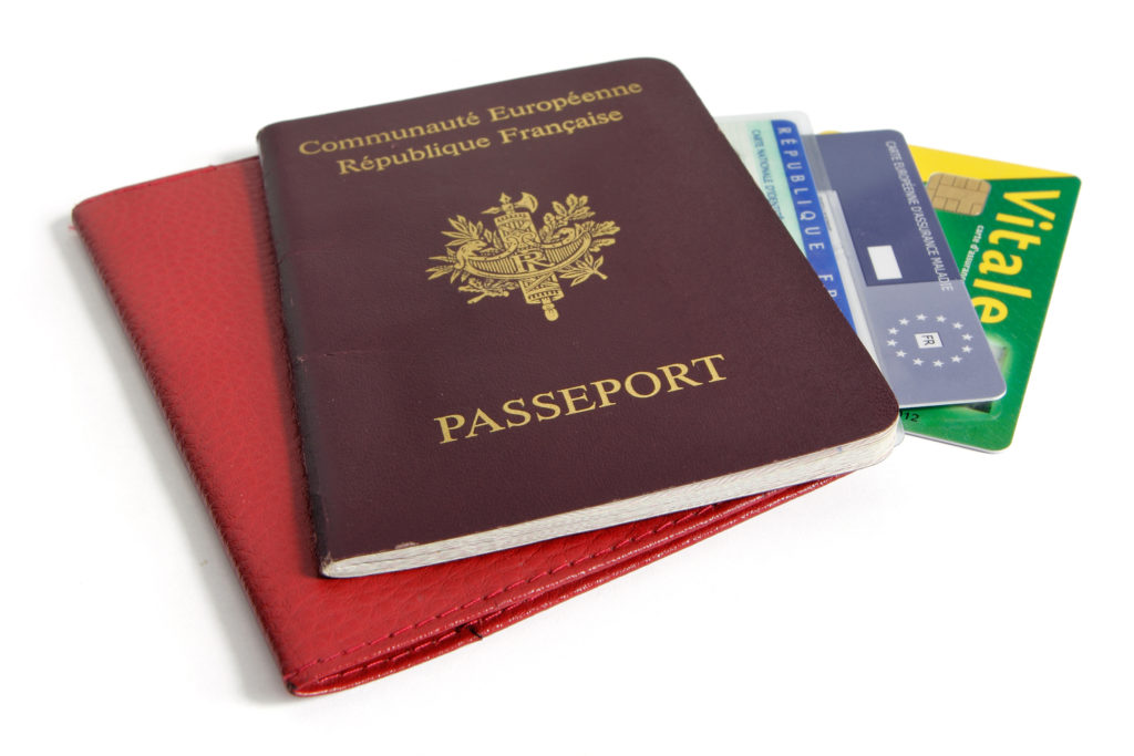 Passeport et pièces justificative d'identité